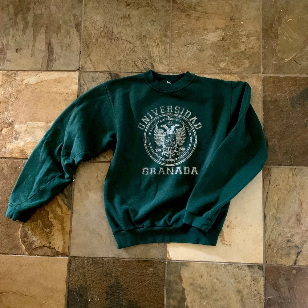 Graphic crew neck sweatshirt